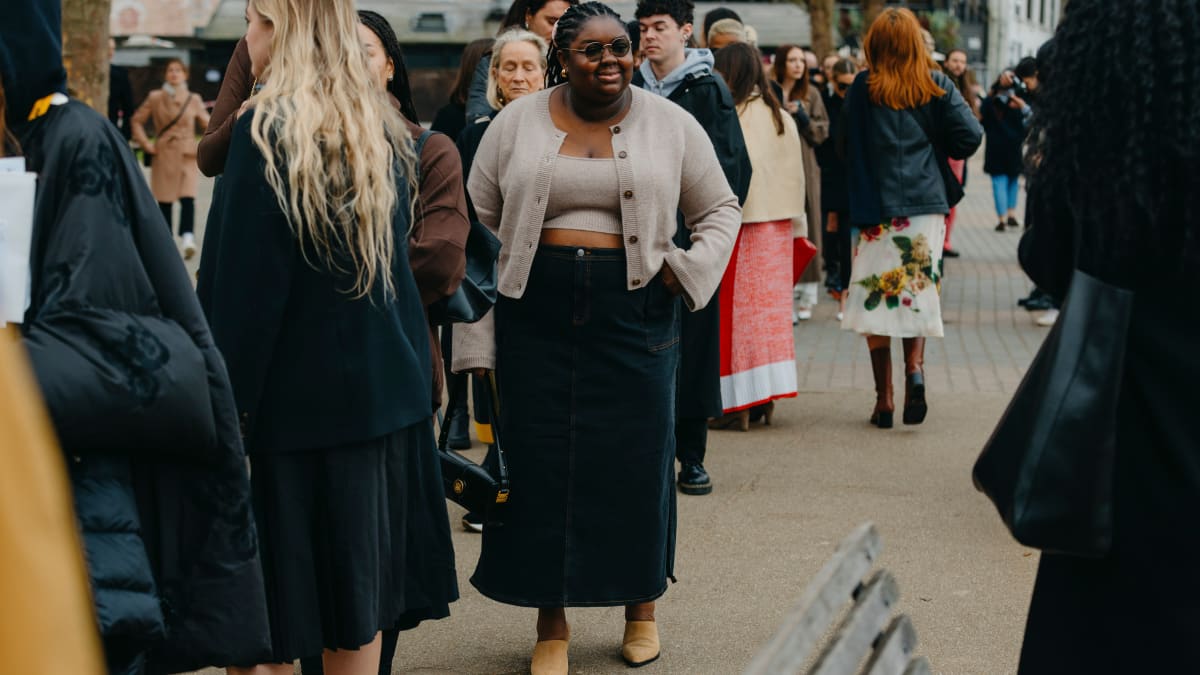 Long skirt dress or coat reaching to the ankles sale