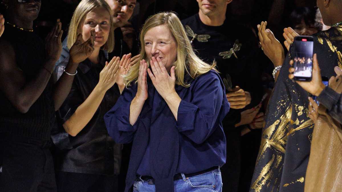 Sarah Burton's Final Alexander McQueen Collection Honors the