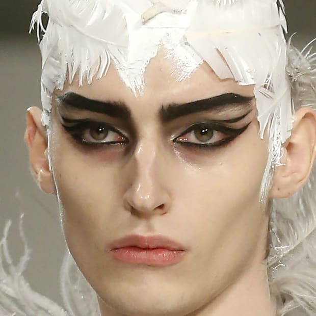 Pat McGrath Created Mesmerizing Eye-Makeup Art for the Louis Vuitton Runway  - Fashionista