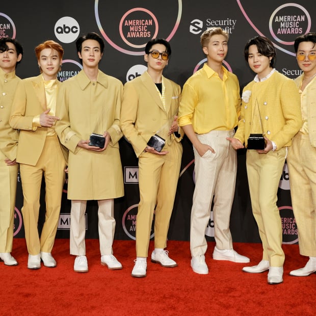 Grammys 2021: BTS Showcases 7 Fashionable Suits From Louis Vuitton
