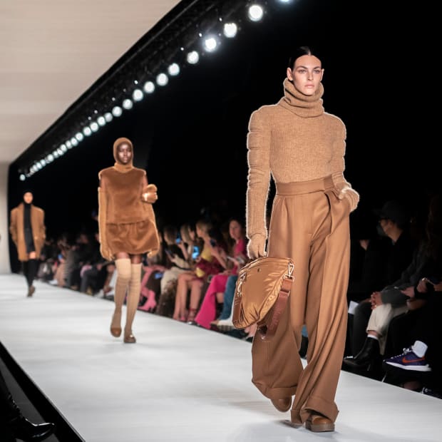 Pantone Fashion Color Trend Report Autumn/Winter 2021/2022 For New York  Fashion Week - Fashion Trendsetter