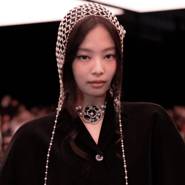 See the Bags at Chanel's 2022/2023 Métiers D'Art Show in Senegal