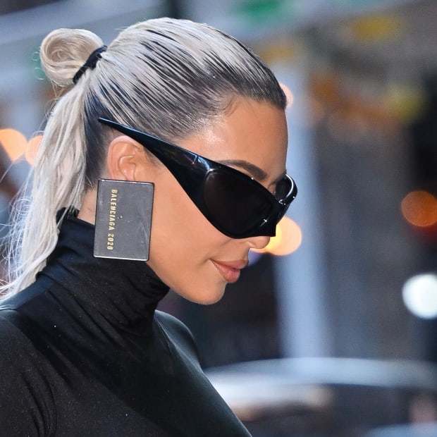 kim-kardashian-balenciaga-credit-card-earrings