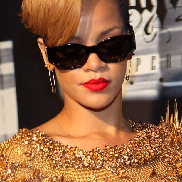 rihanna rated-r-release-party-the-blonds-spiky-dress