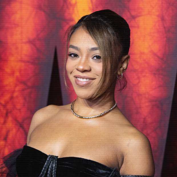 Kim Kardashian and Kanye West Cover Boosted 'Vogue' Sales 20 Percent -  Fashionista, image size:620x620