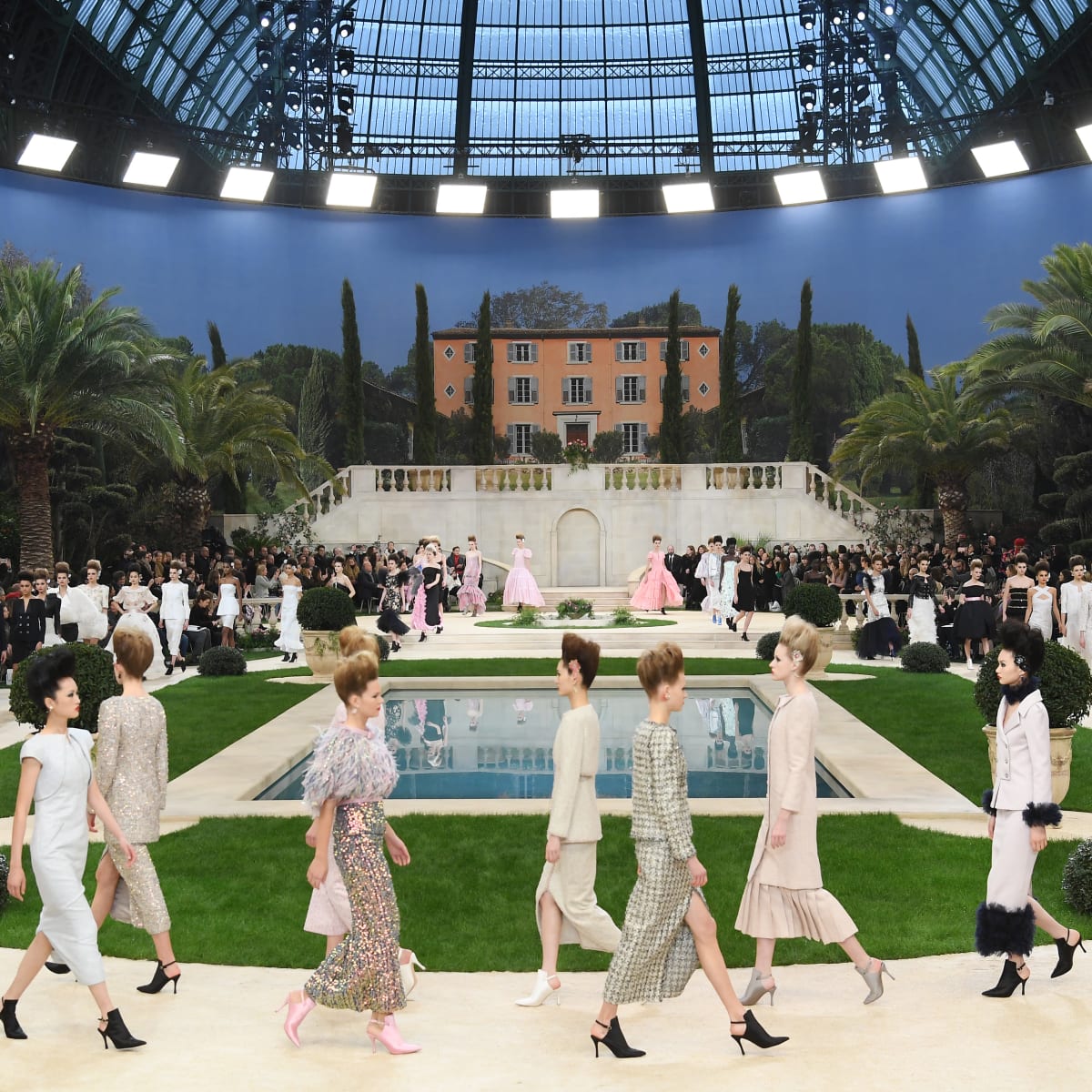Chanel Spring 2019 Ready-to-Wear Fashion Show