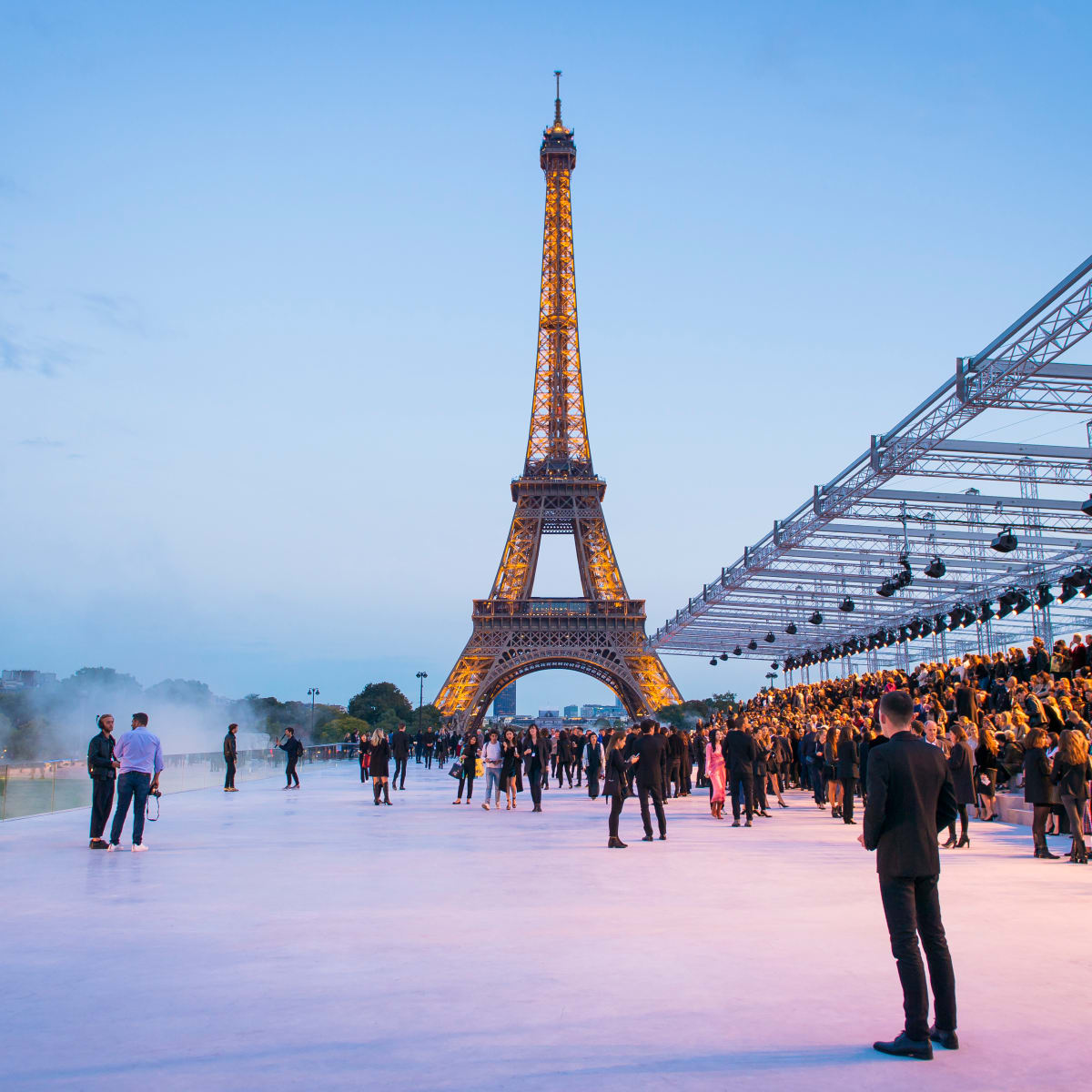 High energy turns to frenzy at Paris Fashion Week #530 – Paris Good Fashion