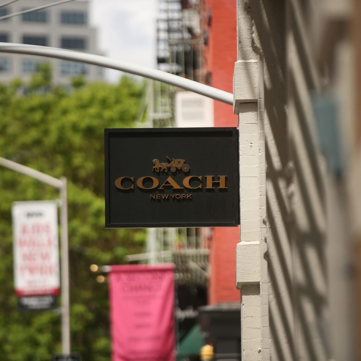 Coach is bringing its previously ubiquitous logo back to collections and ad  campaigns - Digiday