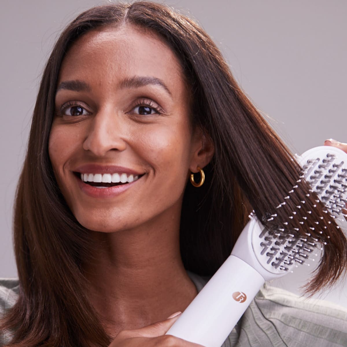 11 Blow-Dryer Brushes That Make Hairstyling So Much Easier - Fashionista