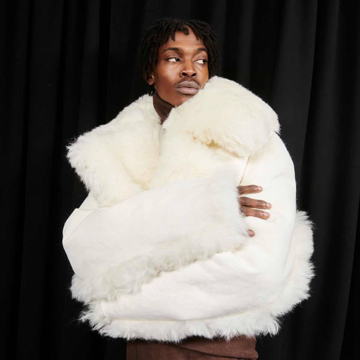 Men Should Wear Fur Coats  Mens fur coat, Gucci fur coat, Menswear