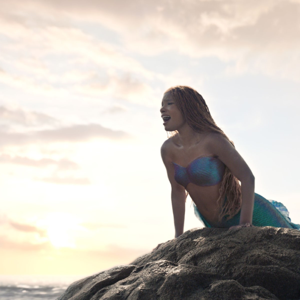 How Hair and Costume Help Bring Halle Bailey's Ariel to Life in 'The Little  Mermaid' - Fashionista