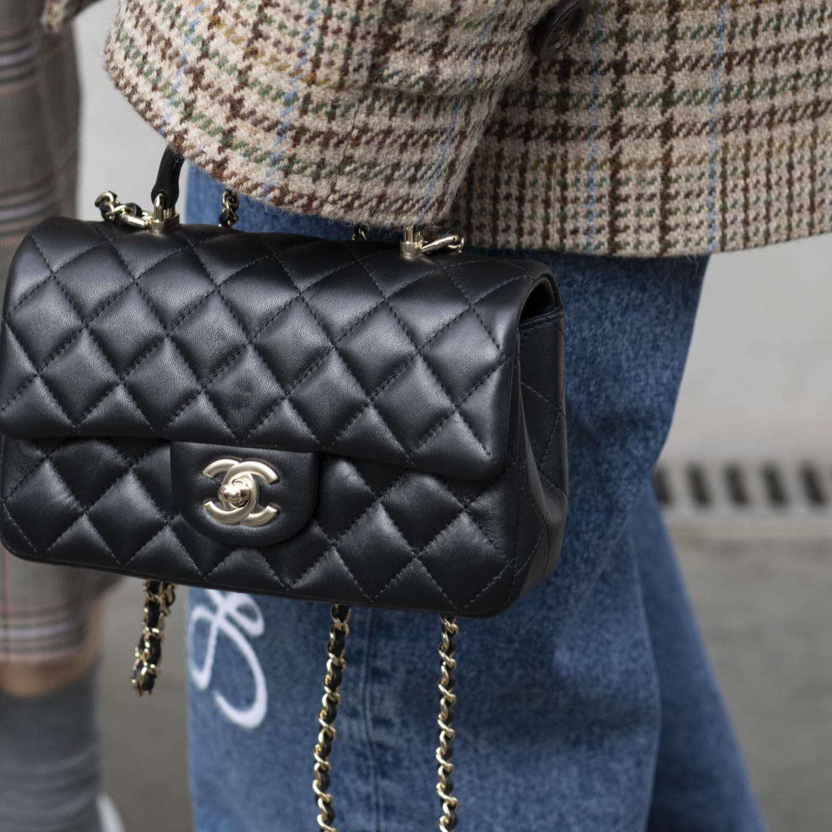 average price of a chanel bag