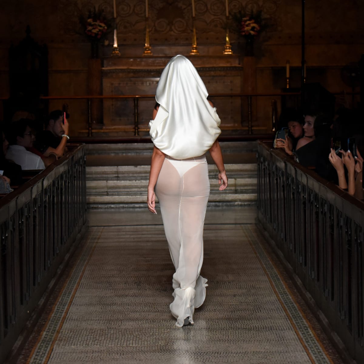 NYFW: The Mirror Palais Churchcore SS23 – FashionWindows Network