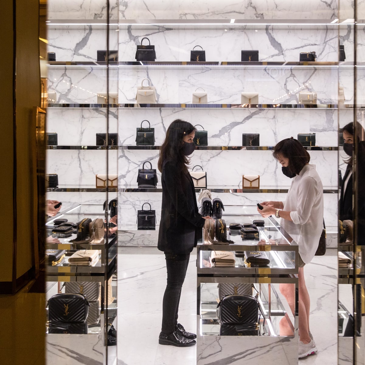 Luxury Retailers of Bangkok - Louis Vuitton Boutique at the