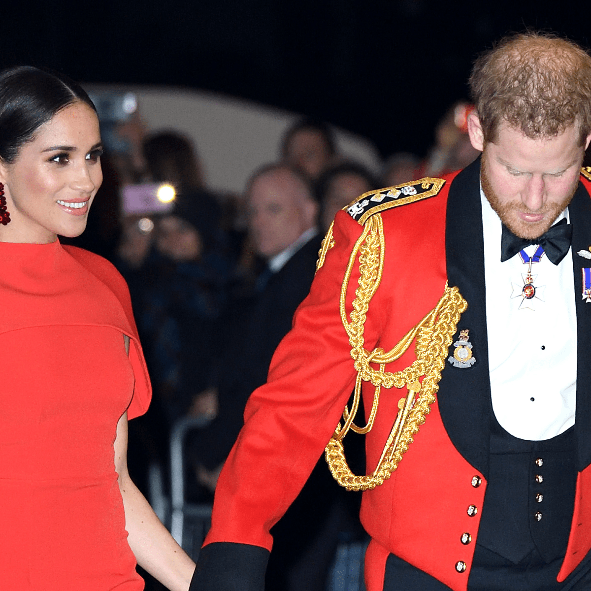 meghan markle safiyaa dress