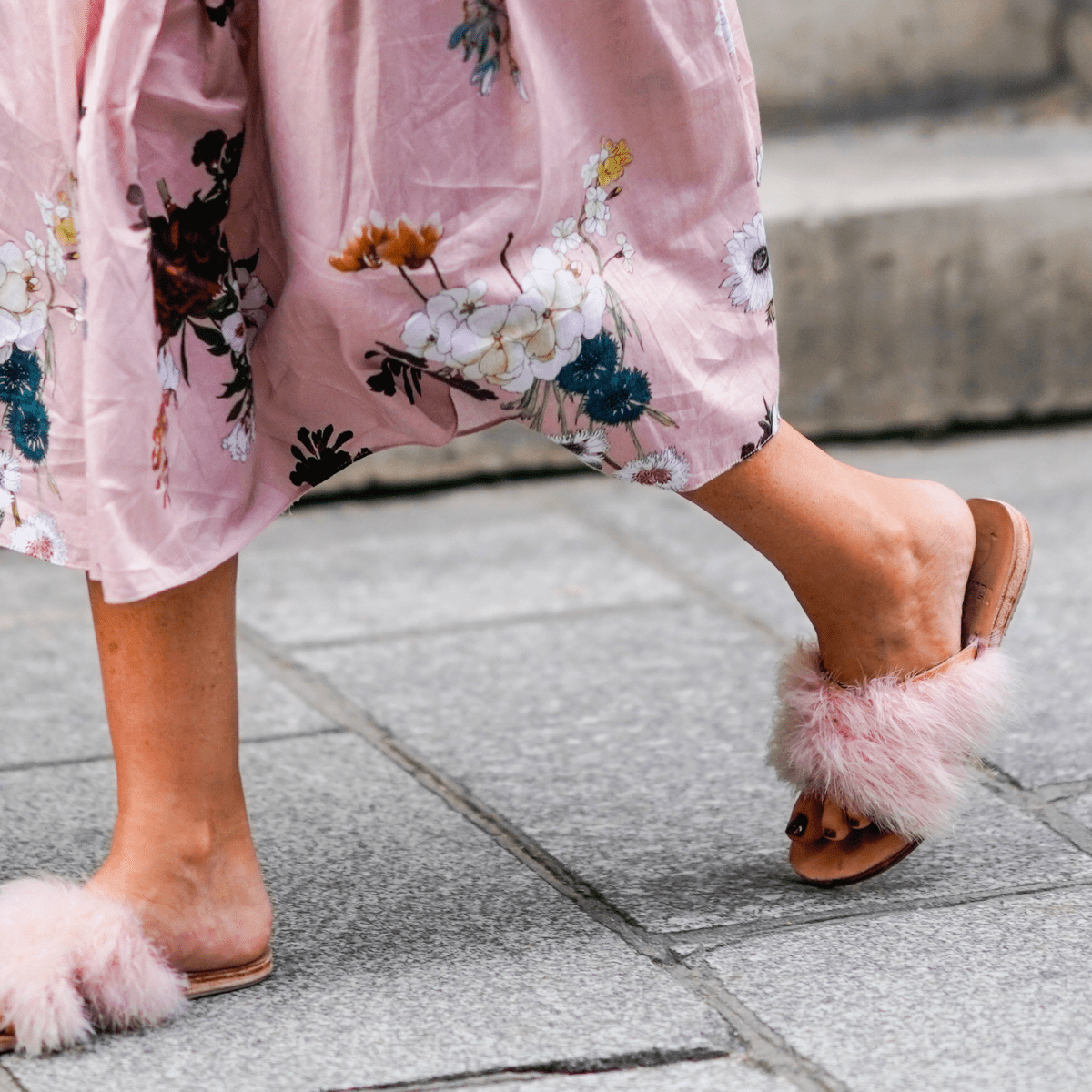 de eerste Vertrouwen op drijvend 19 Stylish Slippers to Make Working From Home Better - Fashionista