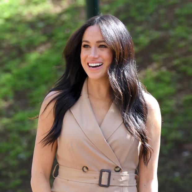 Meghan markle banana republic shoes hot sale