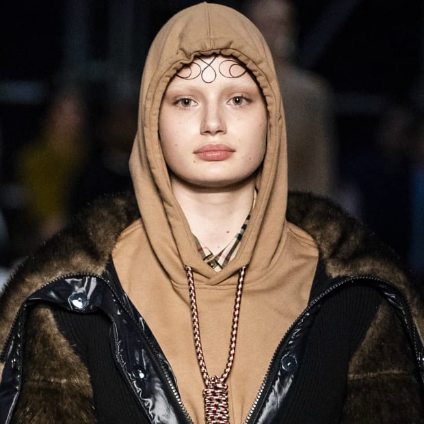 Burberry hoodie and noose outlet
