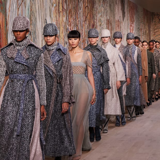 Rouge dior couture collection dior top