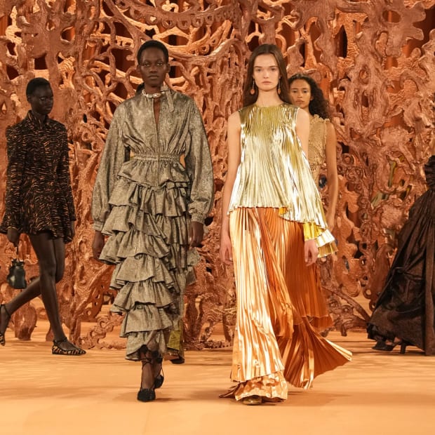 Comme des Gar ons Fall 2013 A Meditation on Tailoring Fashionista