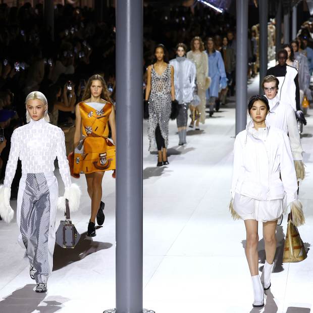 Farfetch acquires off discount white