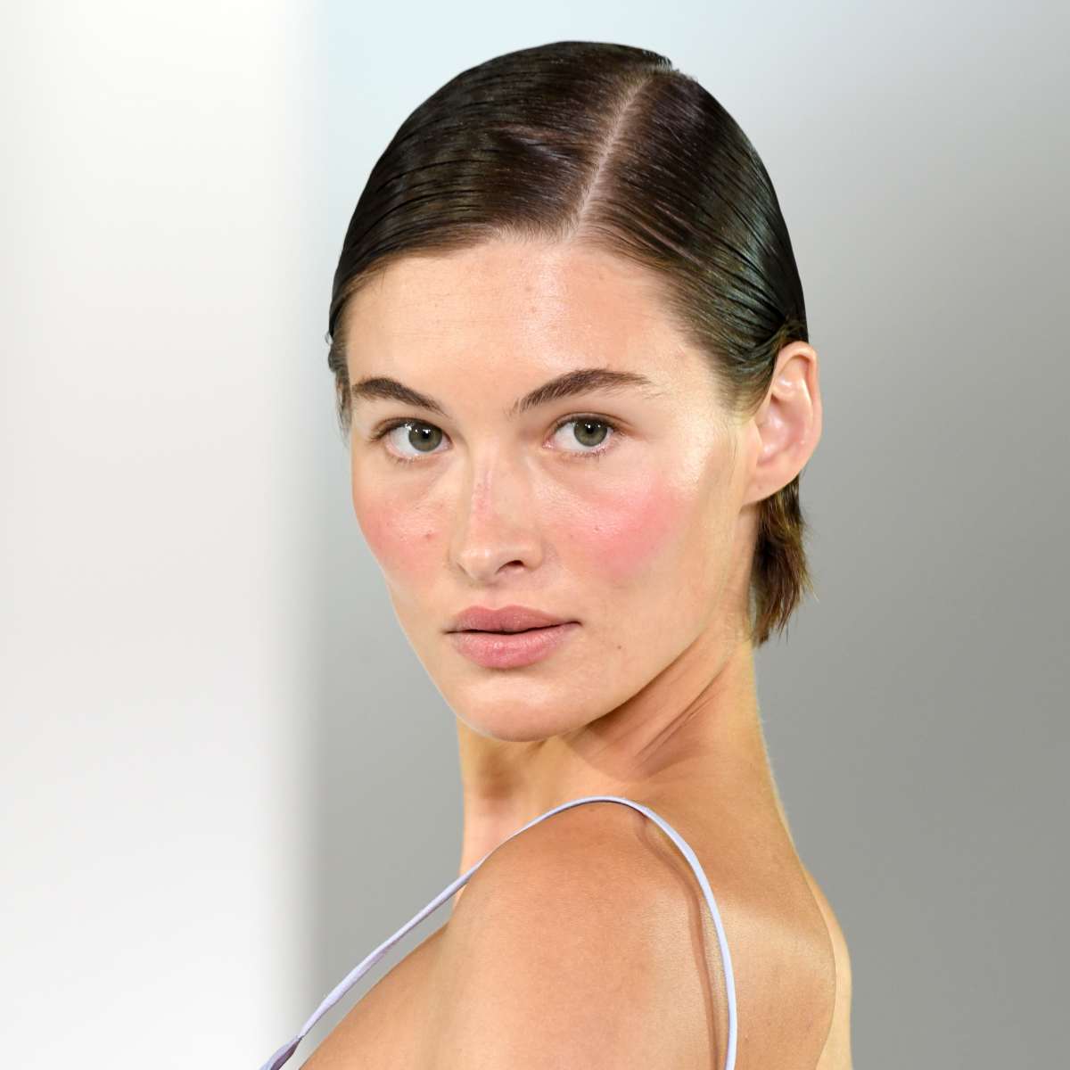 The Spring Runways Are Full of '90s- and 2000s-Inspired Hairstyles