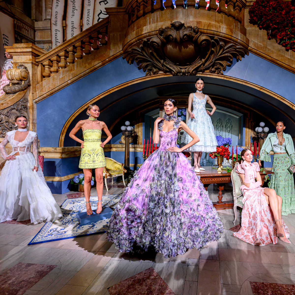 alice + olivia　パイナップルサマーカーディガン　スパンコール alice + olivia パイナップルサマーカーディガン スパンコール