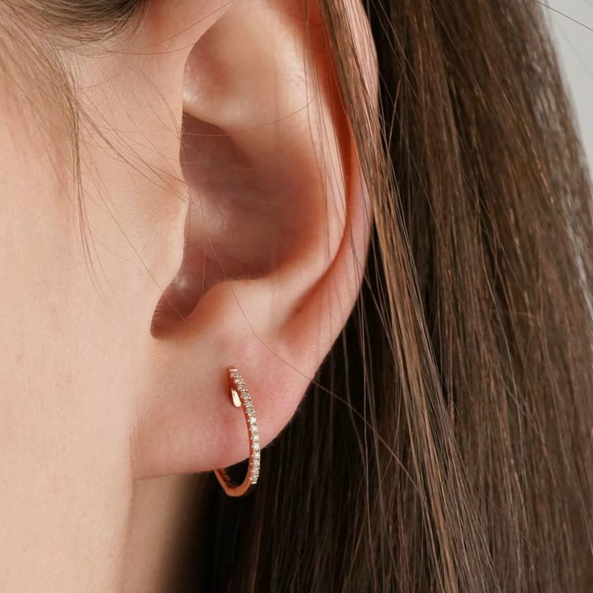 Mejuri deals mini hoops