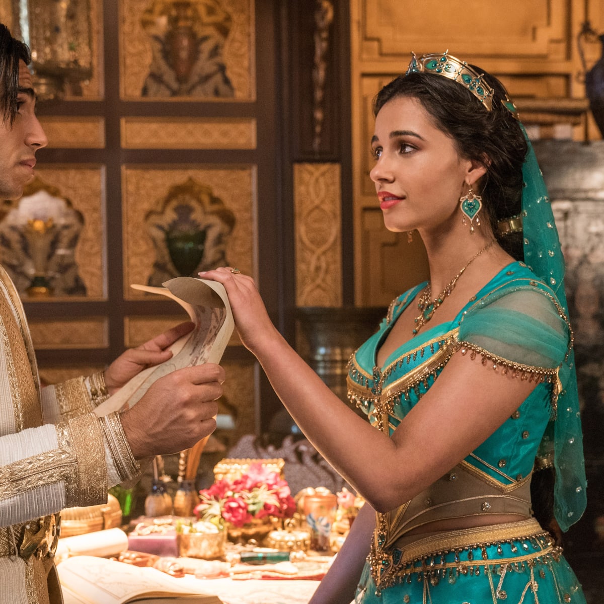 The Costumes in the Live Action 'Aladdin' Include Authentic Middle ...