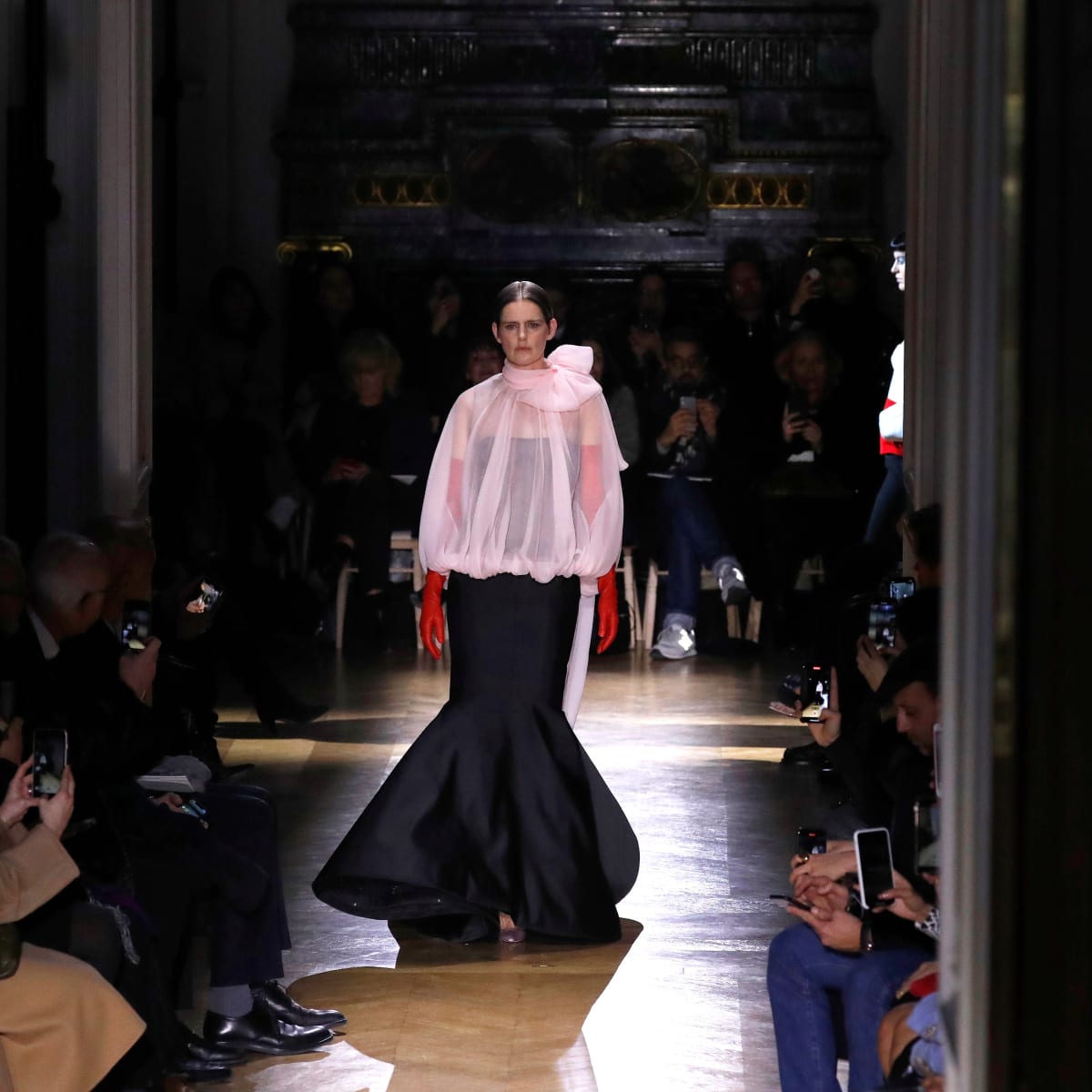 Valentino store couture 2020