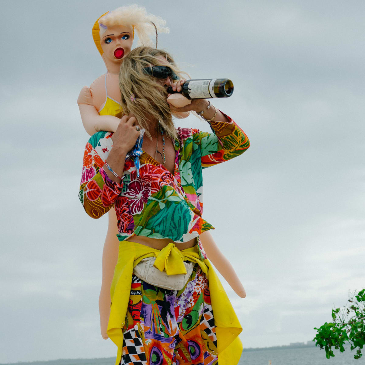 Matthew McConaughey Wears Custom Two Piece Sets as Florida Man Moondog in The Beach Bum Fashionista