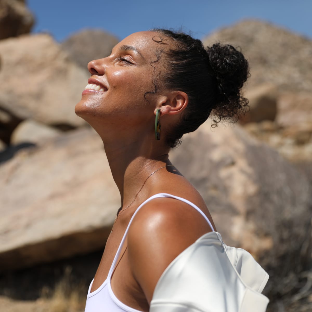 Alicia Keys s Beauty Brand Er Soulcare Brand Is Officially
