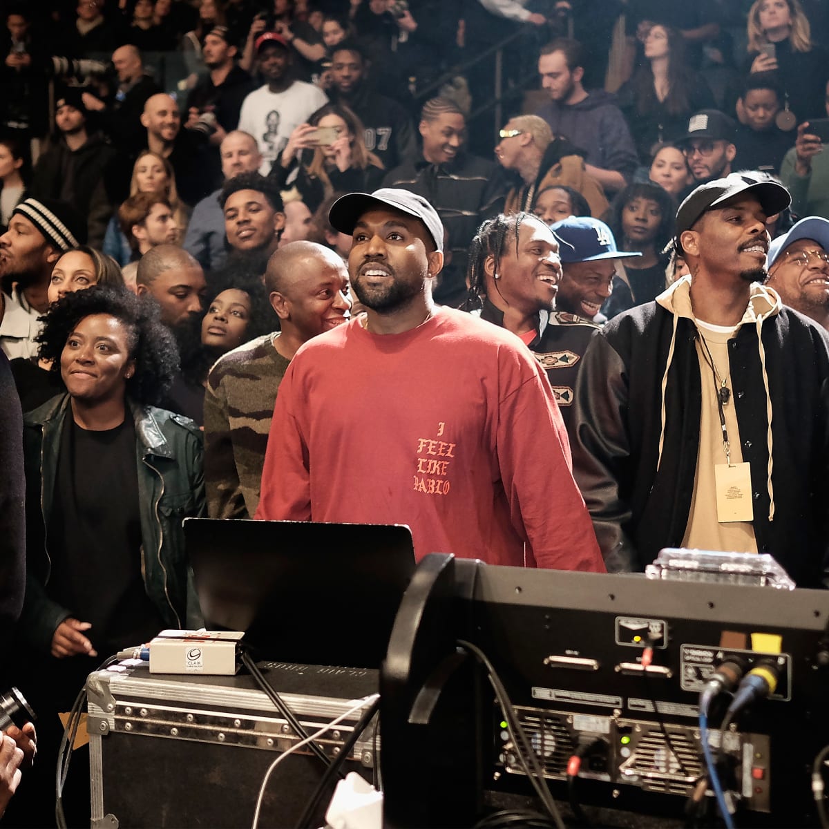 Yeezy season 3 madison square garden hotsell