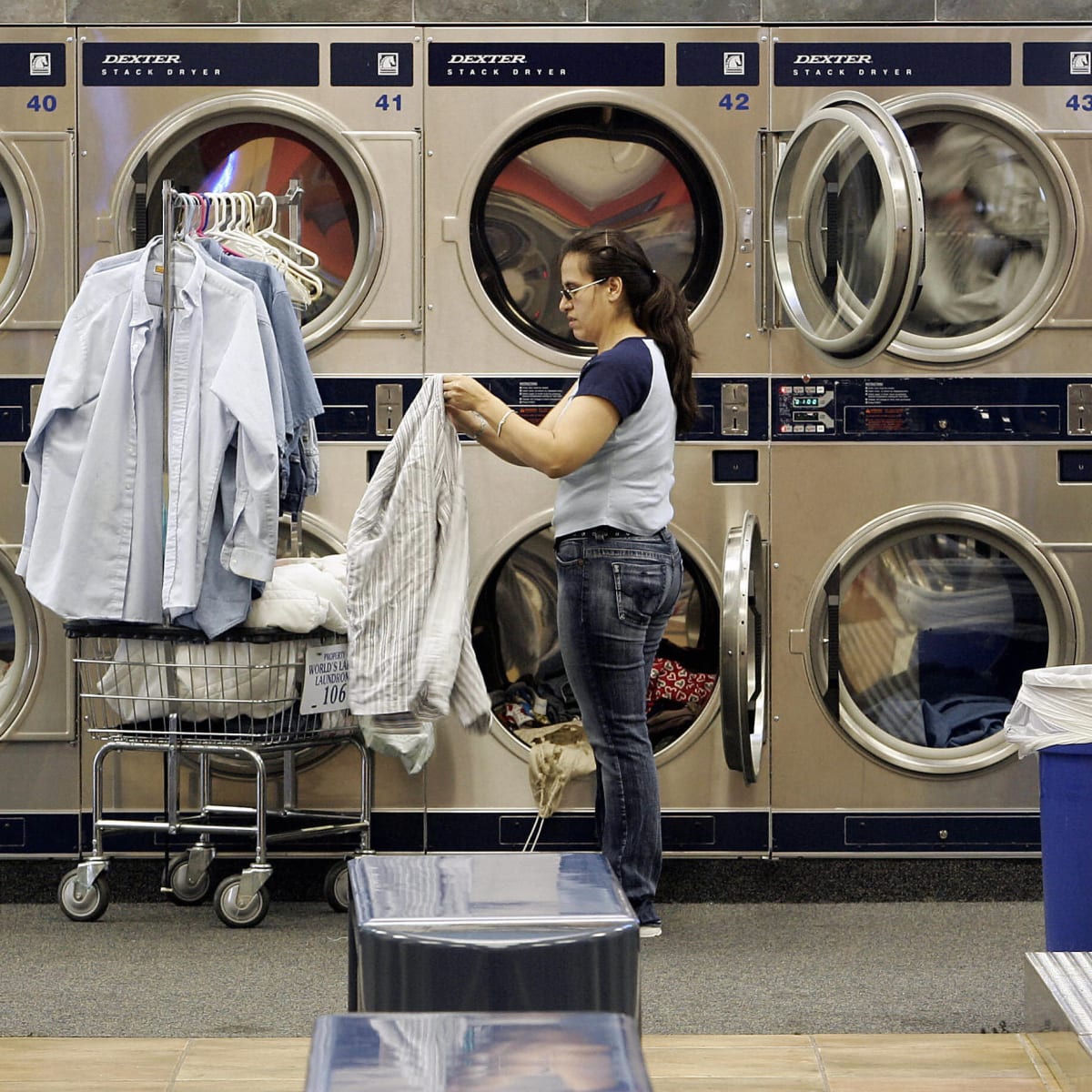 Using a Laundromat or Shared Laundry Room? Here's How to Protect