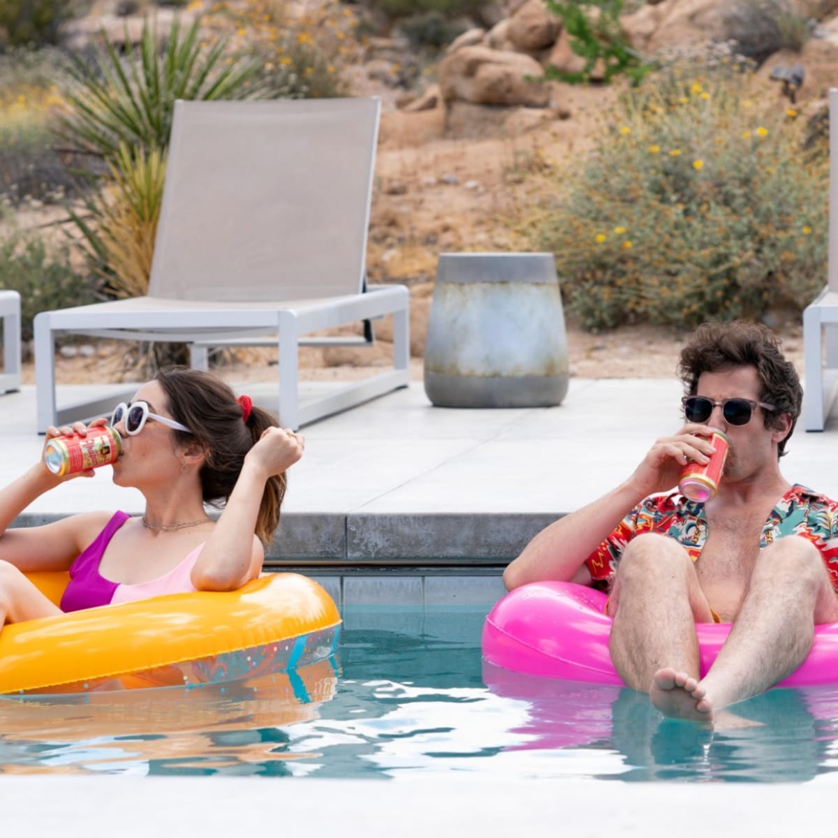 In Palm Springs Andy Samberg and Cristin Milioti Repeat the