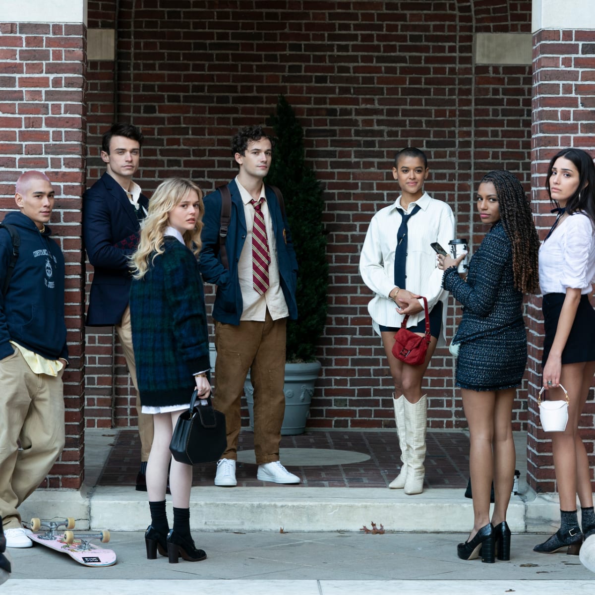 Gossip girl dress best sale up