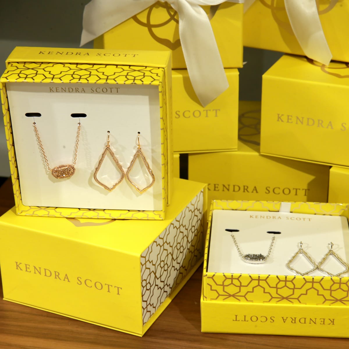 Karen scott jewelry discount locations