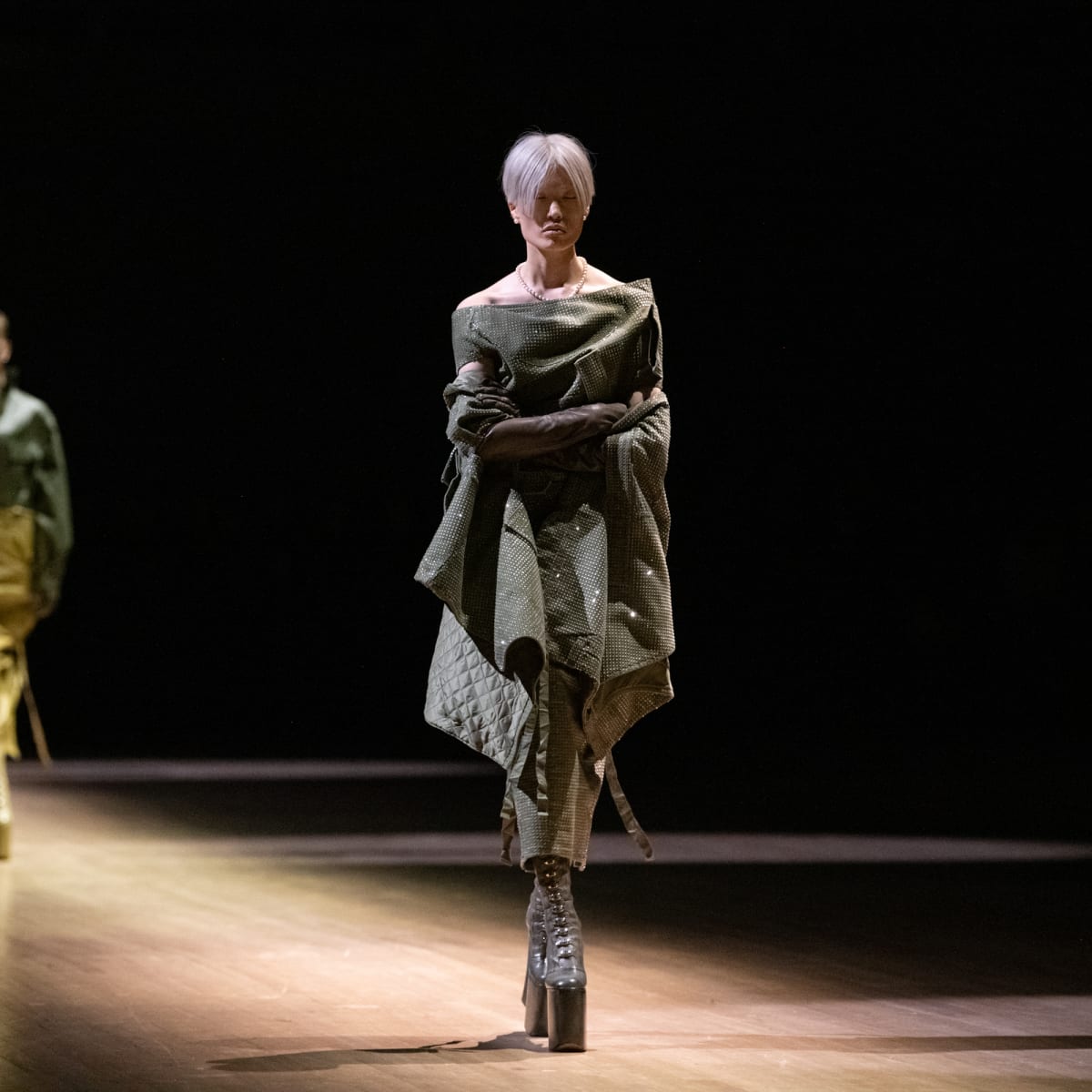 Marc Jacobs Brings Emotion and Self Reflection to Surprise Runway