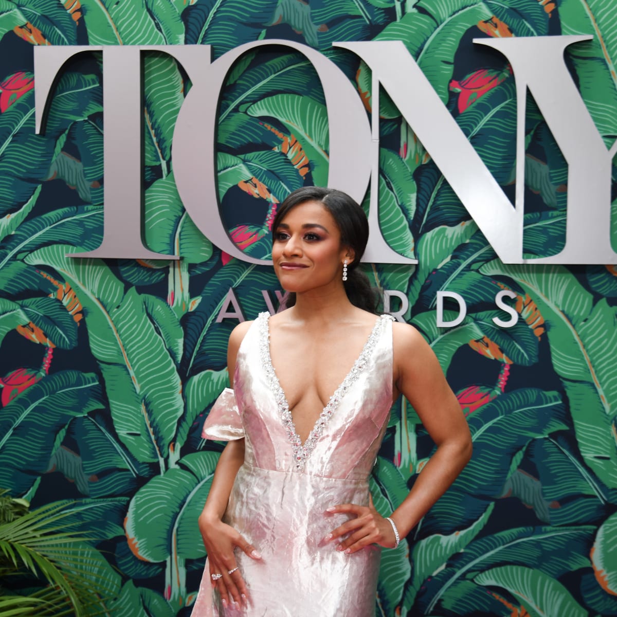 Tony awards best dressed clearance