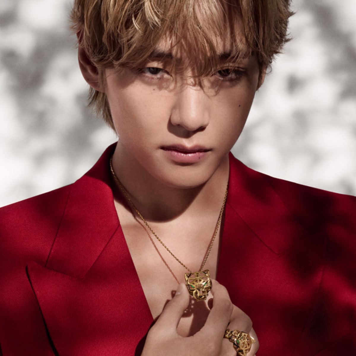 Bts v chanel online necklace price