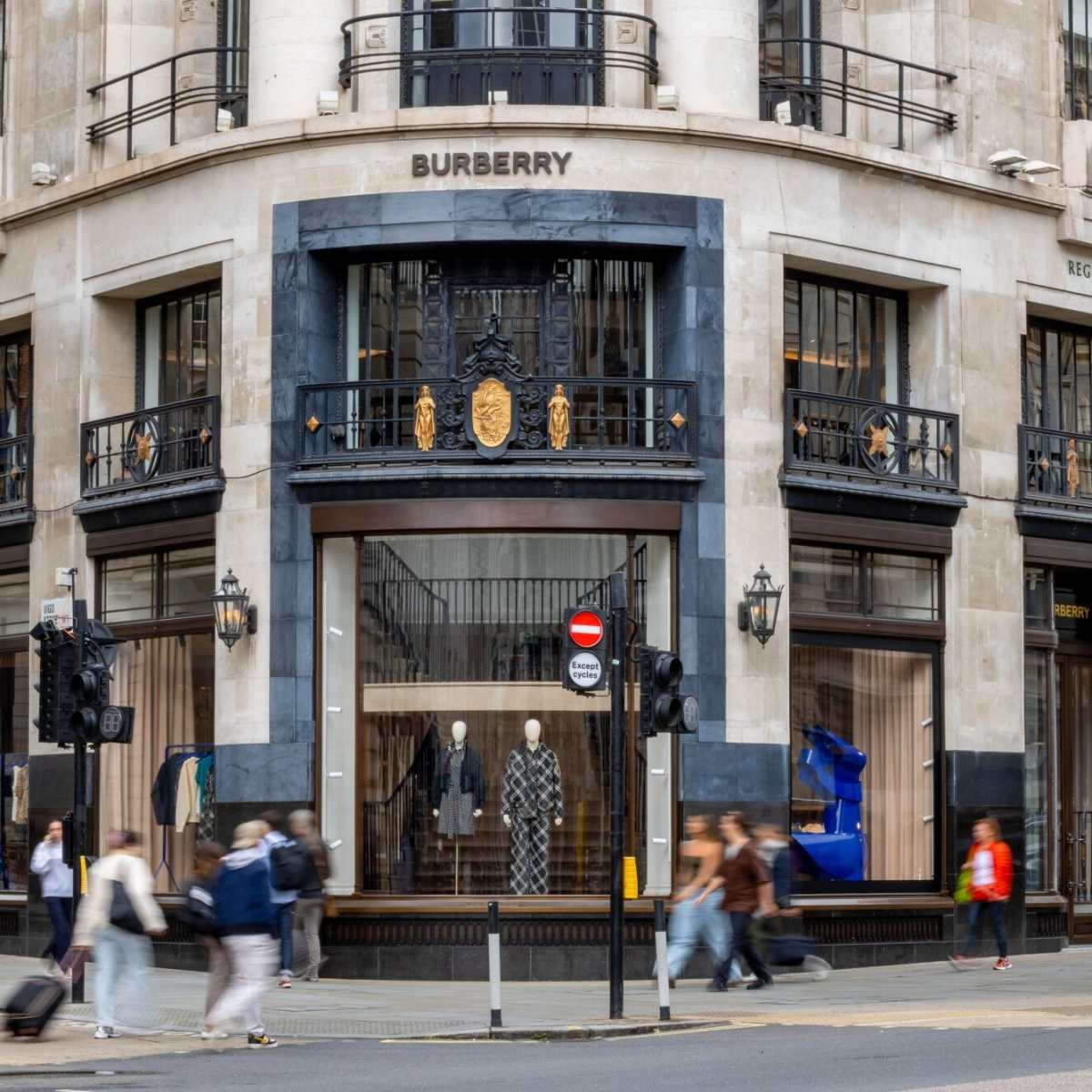 Burberry designer name cheap