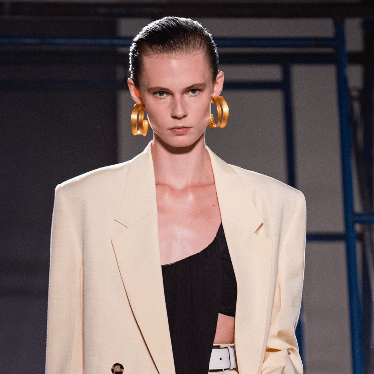 Proenza Schouler Revisits 80s Power Dressing for Spring 2020