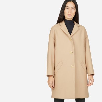 <p>Everlane cocoon coat, $225, <a href="http://rstyle.me/n/crppmipprw" rel="nofollow">available at Everlane</a>.&nbsp;</p>