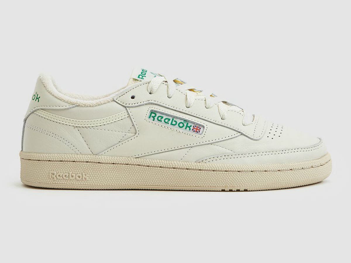 terras directory ideologie The Classic White Sneakers That Are Slightly More Adventurous Than Dhani's  Other Classic White Sneakers - Fashionista