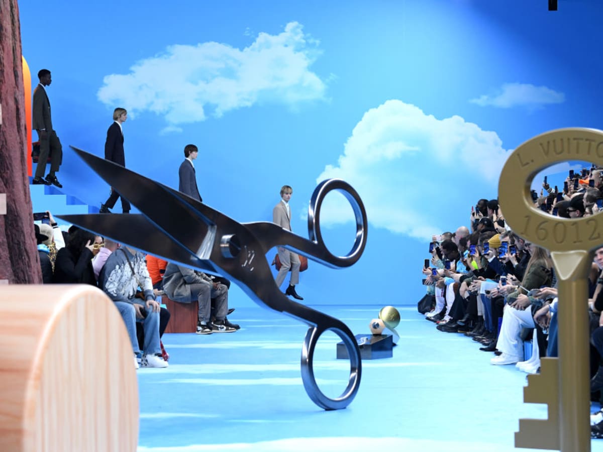 Watch the Louis Vuitton Men's Runway Show Live - Fashionista