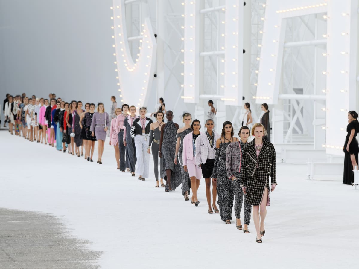 Chanel's Vision of Hollywood for Spring 2021 Is Devoid of Any Glamour -  Fashionista