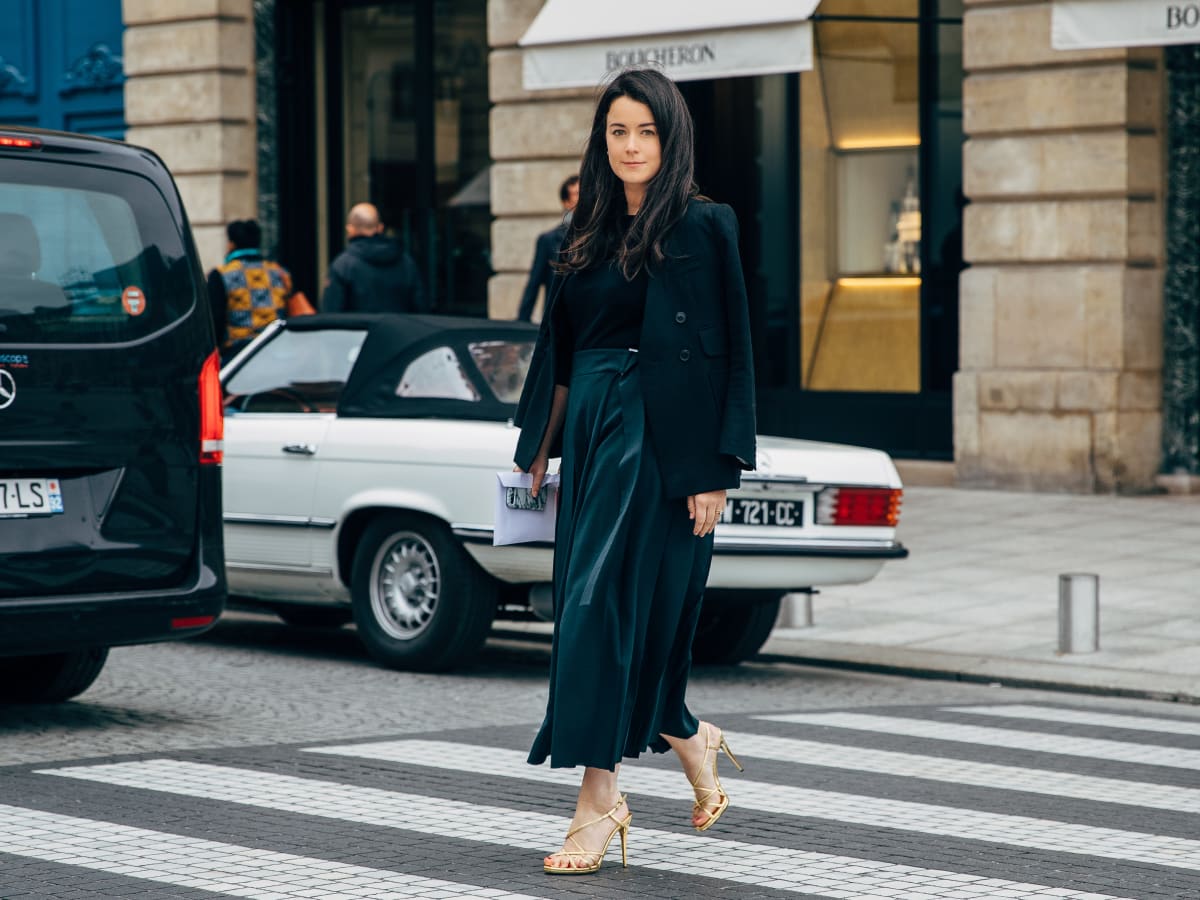 how-elizabeth-paton-became-one-of-fashion-s-foremost-investigative-reporters-fashionista