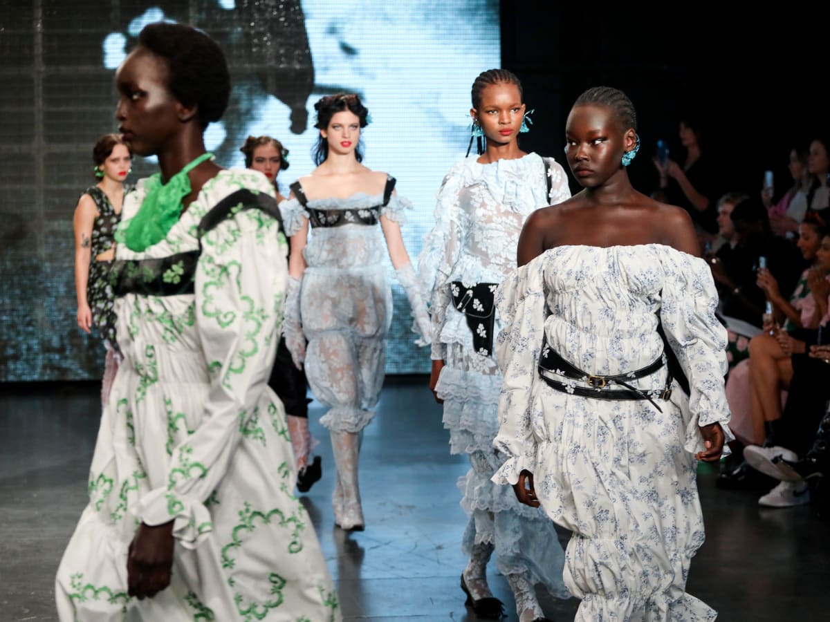 Fashionista's Favorite Spring 2022 Collections From London Fashion Week -  Fashionista