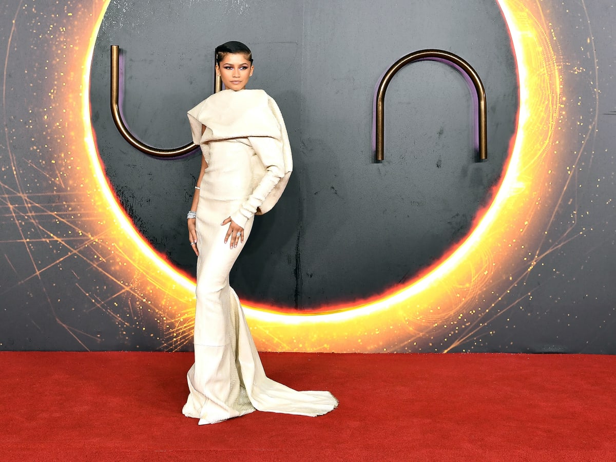 Oscars 2021 Best Dressed Celebrities On The Red Carpet