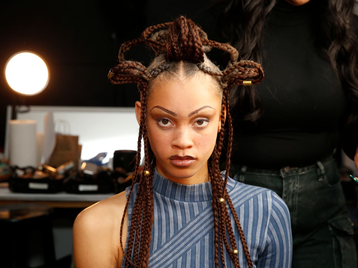 Must Read: Backstage Hairstylists Are Failing Black Models